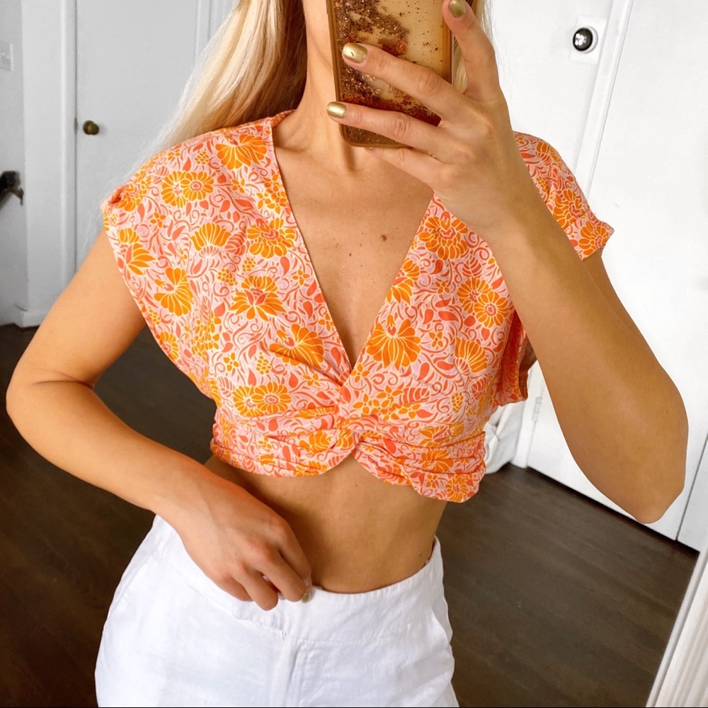 🍊 ZARA ORANGE PINK FRONT TWIST CROP TOP!